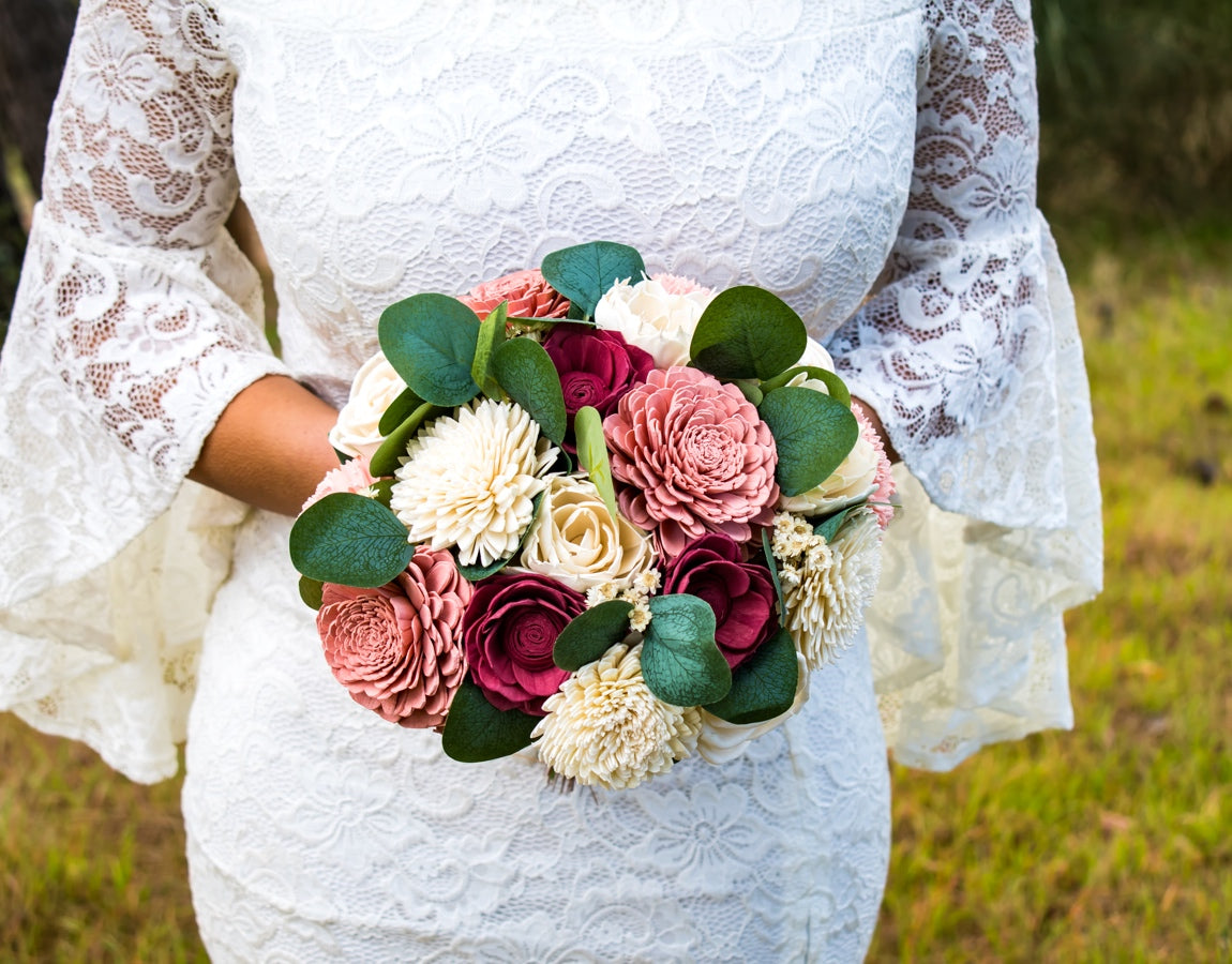 Red and deals cream wedding flowers