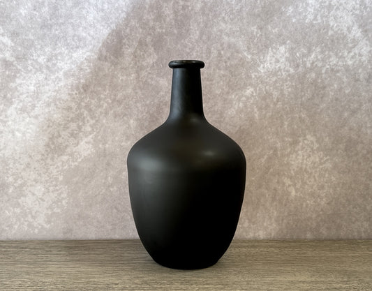 Jade Vase - Matte Black - Luv Sola Flowers