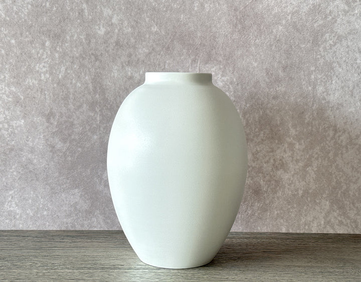 Tara Vase - Matte White - Luv Sola Flowers